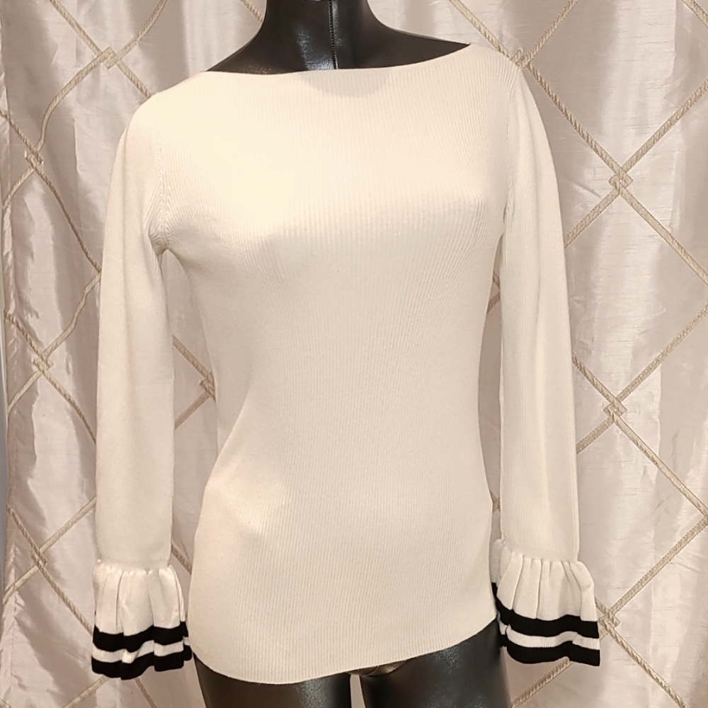 Ralph Lauren signature sweater in off-white with black ruffle sleeve Size M - Picture 1 of 9